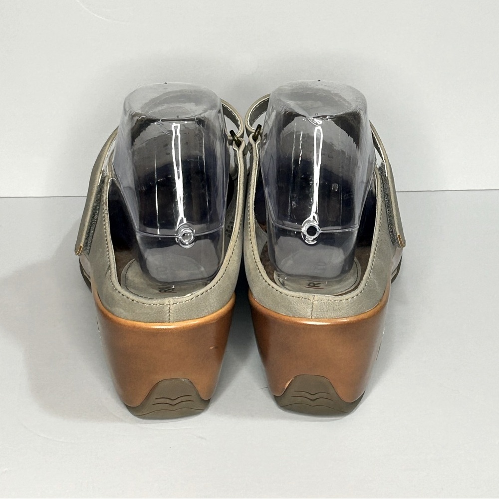 Rialto Vinto Vienna Taupe Stars Perforated Faux Suede Closed Mule Clogs Size 10 - Picture 4 of 7